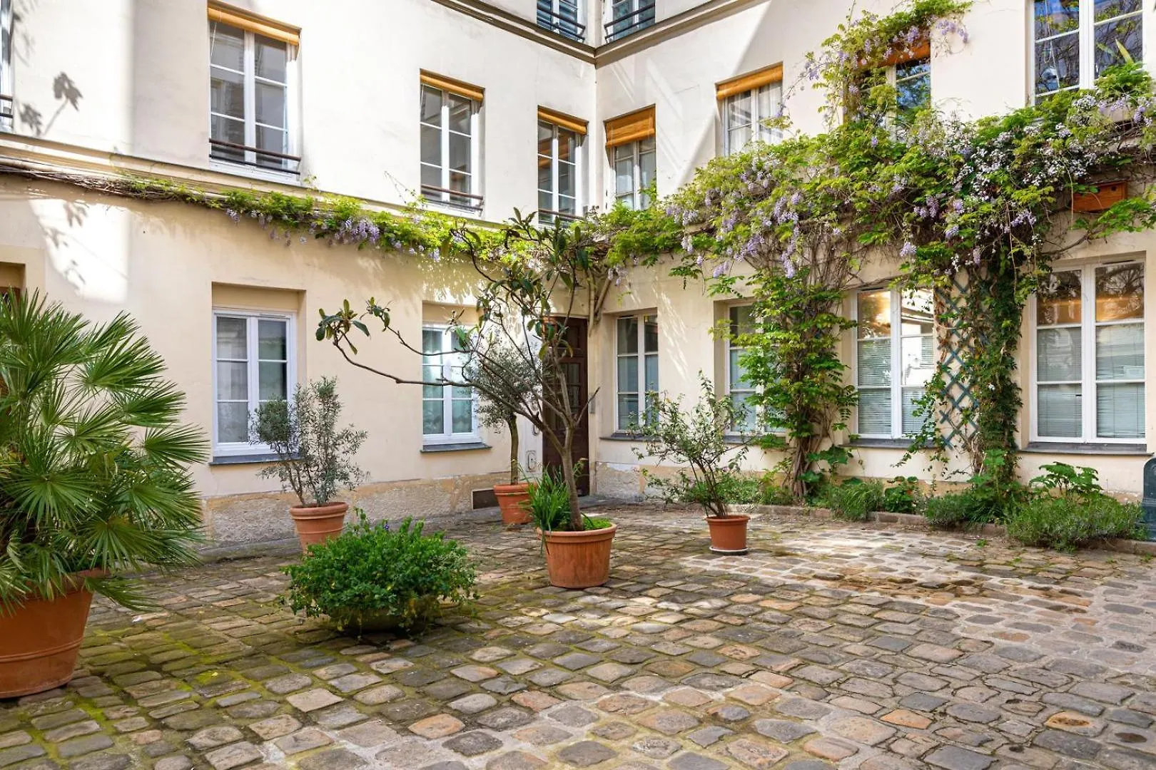 Guestready - Superb Haven Of Peace In Marais Lägenhet Paris 0*,  Frankrike